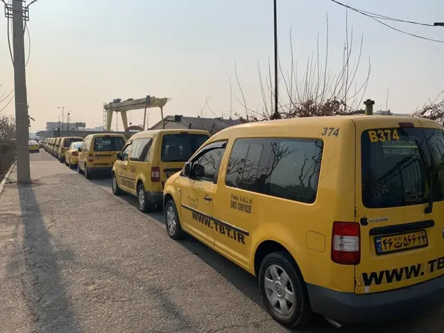 ردیف خودروها؛ نمای پشت